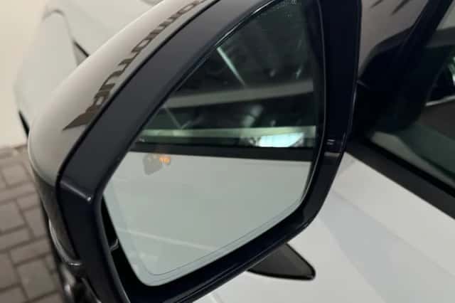 Land Rover Range Rover Evoque (2021) thumbnail 34