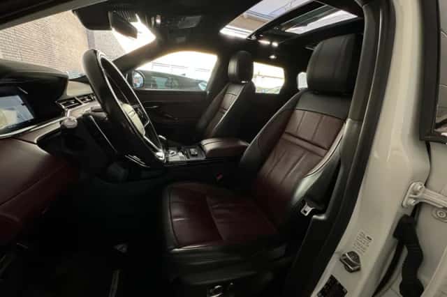 Land Rover Range Rover Evoque (2021) thumbnail 5