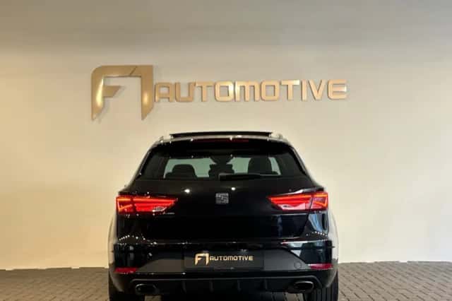 SEAT Leon (2018) thumbnail 11