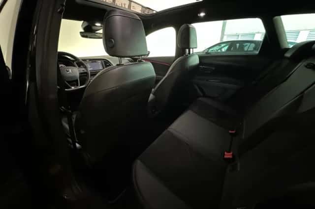 SEAT Leon (2018) thumbnail 18