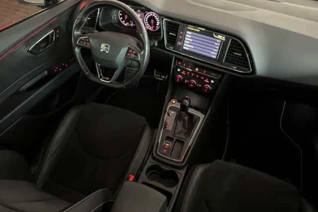 SEAT Leon (2018) thumbnail 36