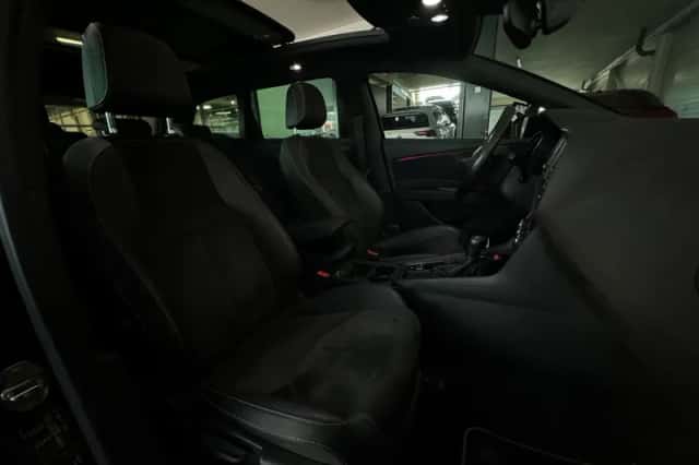 SEAT Leon (2018) thumbnail 38