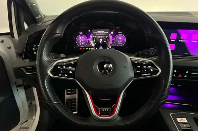 Volkswagen Golf (2021) thumbnail 12