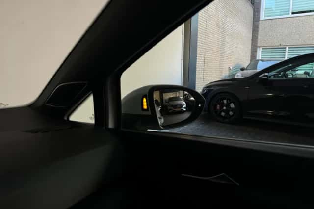 Volkswagen Golf (2021) thumbnail 15