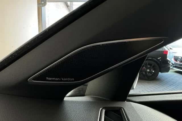 Volkswagen Golf (2021) thumbnail 23