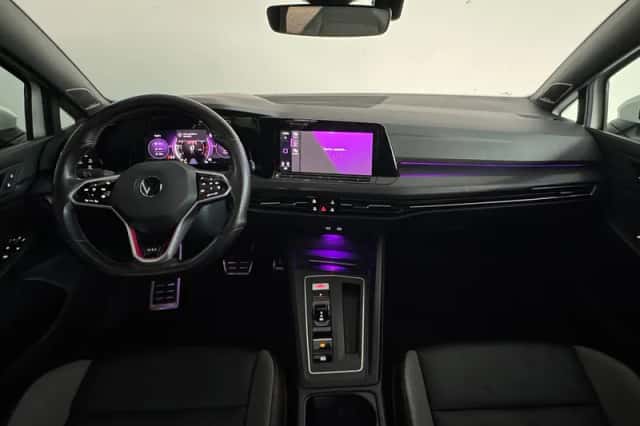 Volkswagen Golf (2021) thumbnail 4