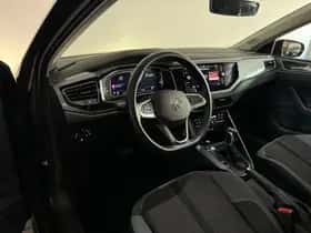 Volkswagen Polo (2023) thumbnail 5