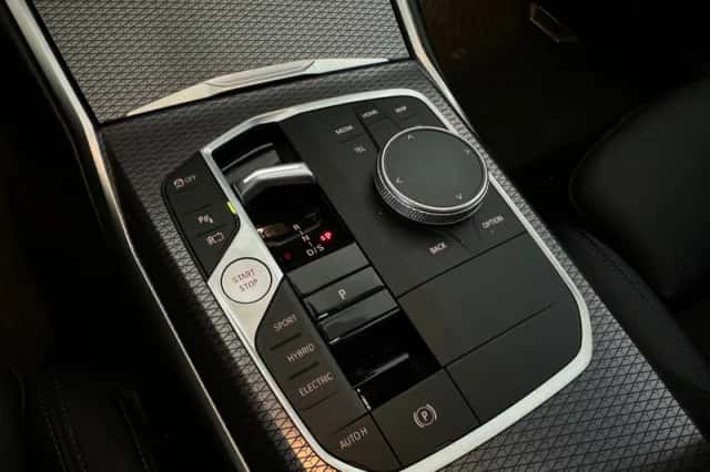 BMW 3-Serie (2024) thumbnail 17