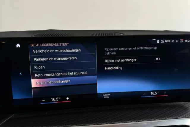 BMW 3-Serie (2024) thumbnail 30