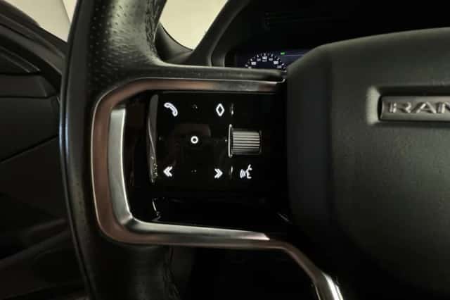 Land Rover Range Rover Evoque (2021) thumbnail 15
