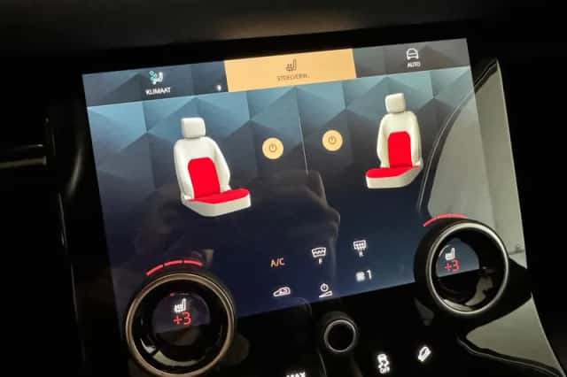 Land Rover Range Rover Evoque (2021) thumbnail 36