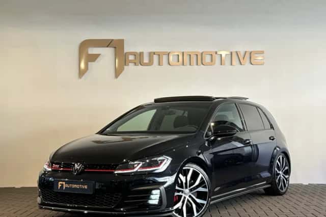 Volkswagen Golf (2019) thumbnail 1