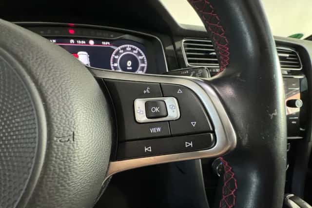 Volkswagen Golf (2019) thumbnail 14