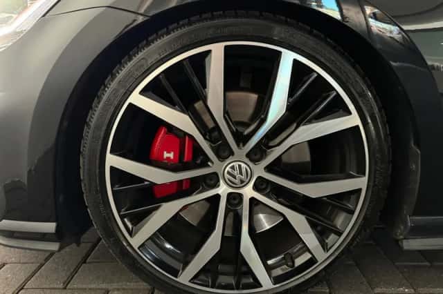 Volkswagen Golf (2019) thumbnail 18