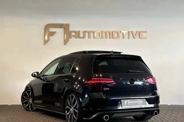Volkswagen Golf (2019) thumbnail 7