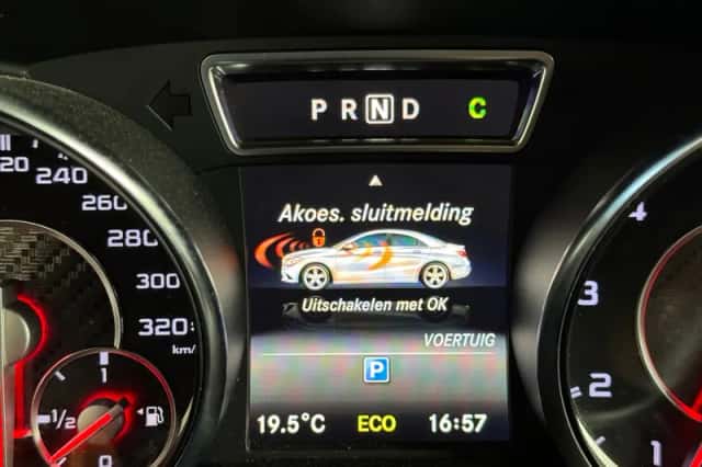 Mercedes-Benz CLA-Klasse (2015) thumbnail 25