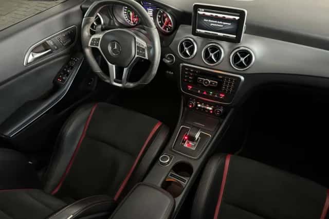 Mercedes-Benz CLA-Klasse (2015) thumbnail 30