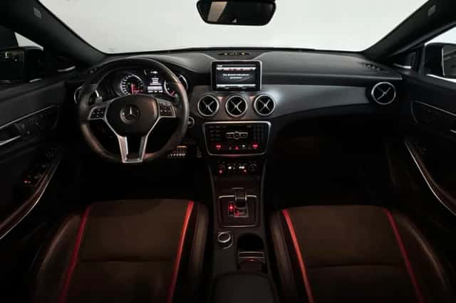 Mercedes-Benz CLA-Klasse (2015) thumbnail 4
