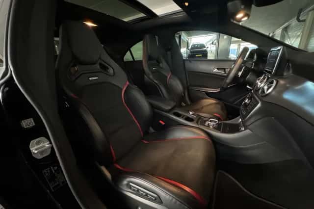 Mercedes-Benz CLA-Klasse (2015) thumbnail 32
