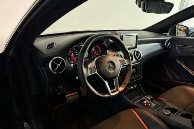 Mercedes-Benz CLA-Klasse (2015) thumbnail 6