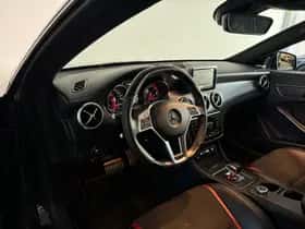Mercedes-Benz CLA-Klasse (2015) thumbnail 6