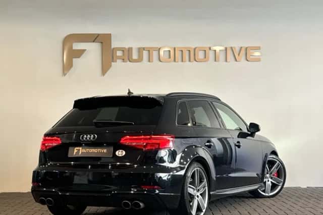 Audi A3 (2018) thumbnail 3