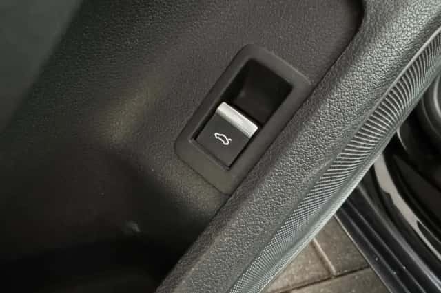 Audi A4 (2022) thumbnail 18