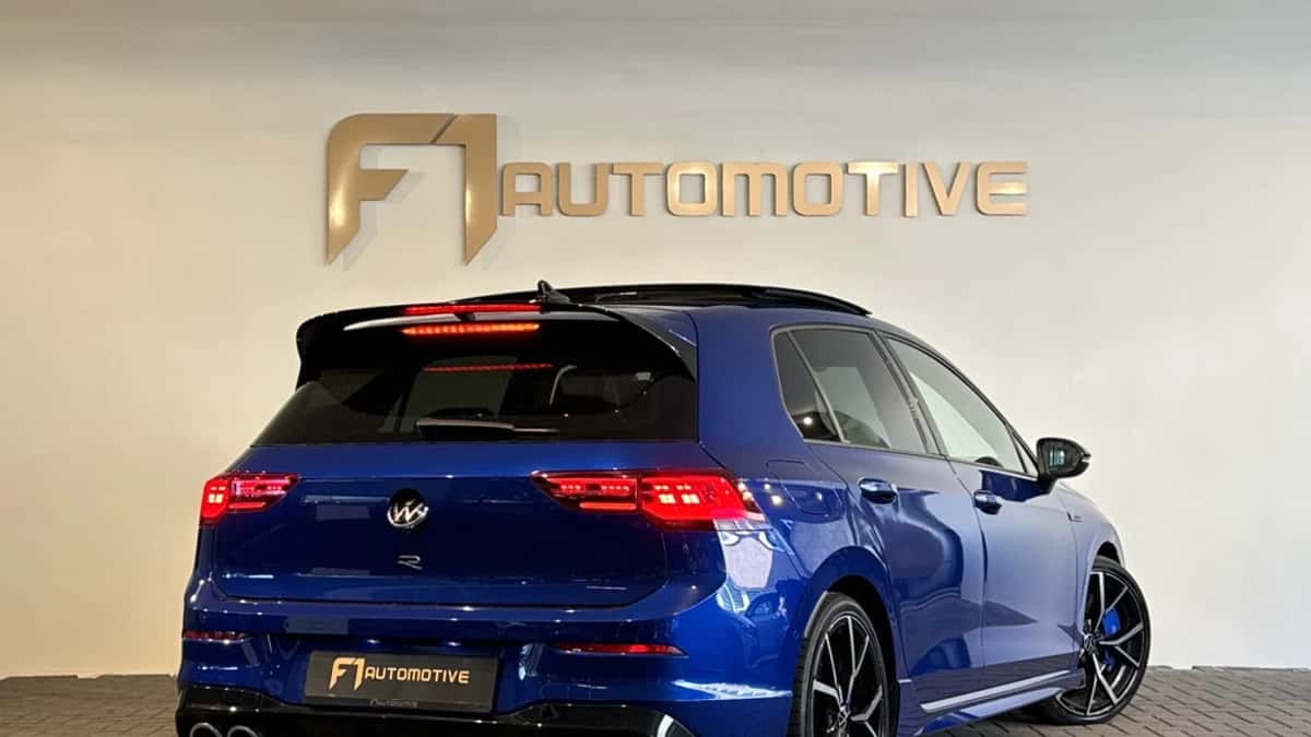 Volkswagen Golf (2023) — foto 1