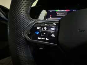 Volkswagen Golf (2023) thumbnail 15