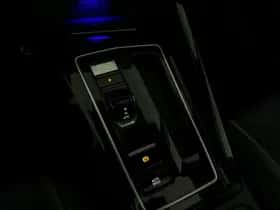 Volkswagen Golf (2023) thumbnail 17