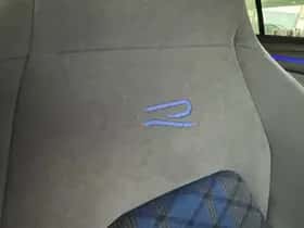 Volkswagen Golf (2023) thumbnail 22