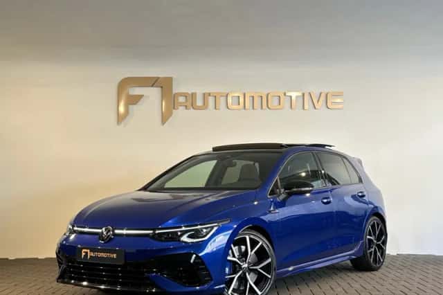 Volkswagen Golf (2023) thumbnail 1