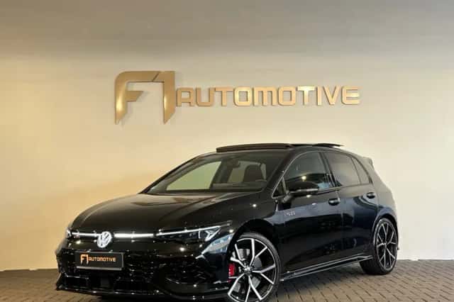 Volkswagen Golf (2025) thumbnail 1