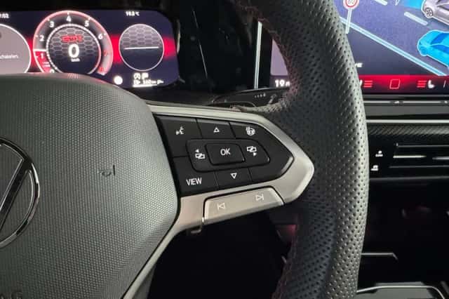 Volkswagen Golf (2025) thumbnail 18