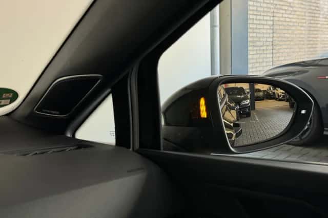 Volkswagen Golf (2025) thumbnail 23
