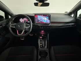 Volkswagen Golf (2025) thumbnail 4