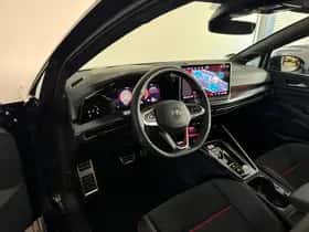 Volkswagen Golf (2025) thumbnail 5