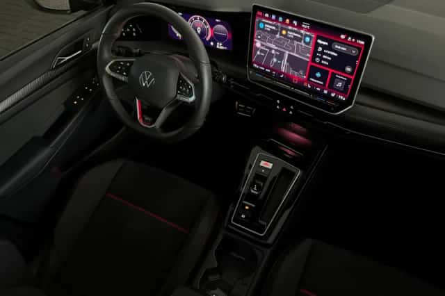 Volkswagen Golf (2025) thumbnail 42