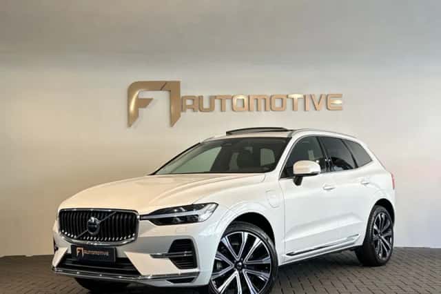 Volvo XC60 (2023) thumbnail 1