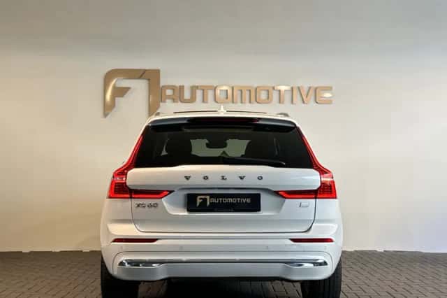 Volvo XC60 (2023) thumbnail 11