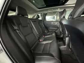 Volvo XC60 (2023) thumbnail 23
