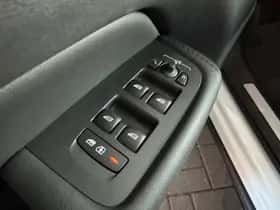 Volvo XC60 (2023) thumbnail 28