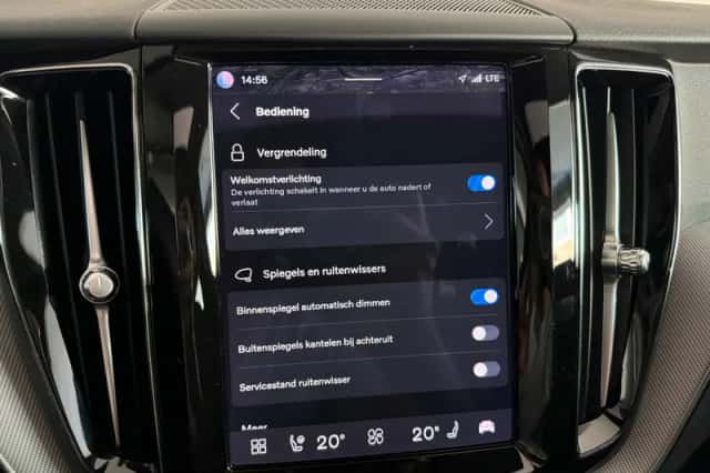 Volvo XC60 (2023) thumbnail 31