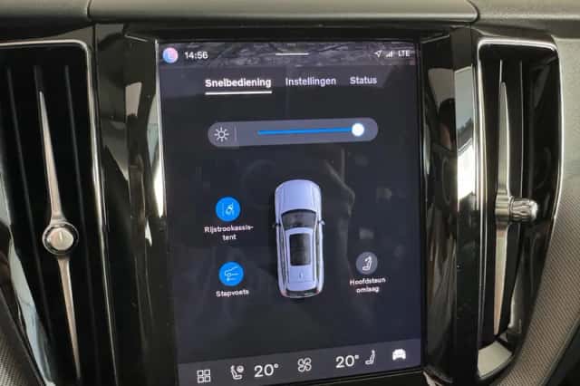 Volvo XC60 (2023) thumbnail 35