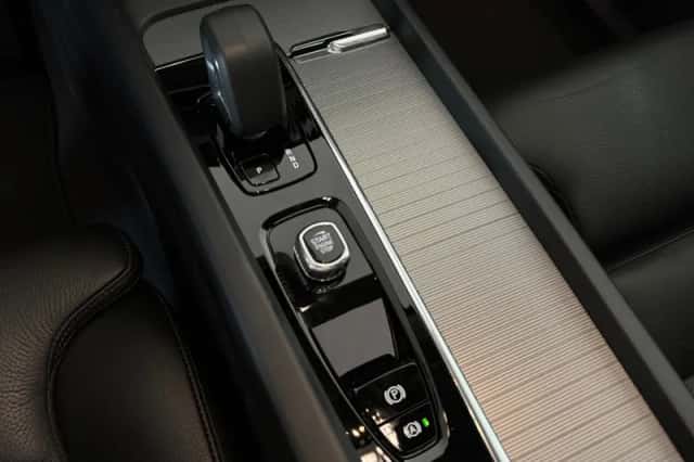 Volvo XC60 (2023) thumbnail 38