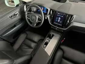 Volvo XC60 (2023) thumbnail 39