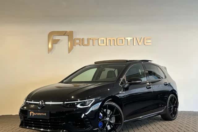 Volkswagen Golf (2023) thumbnail 1