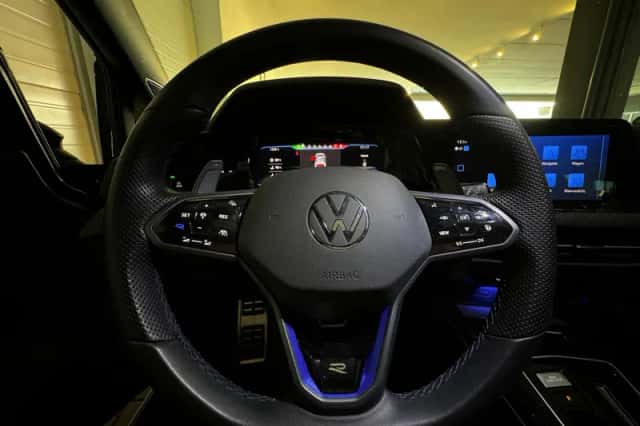 Volkswagen Golf (2023) thumbnail 13