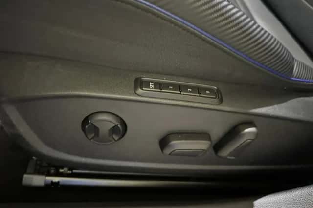 Volkswagen Golf (2023) thumbnail 18