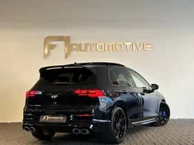 Volkswagen Golf (2023) thumbnail 3